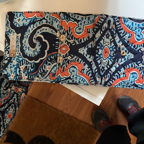 Vera Bradley Bowler Bag with Matching Walet - Picture 14 of 14